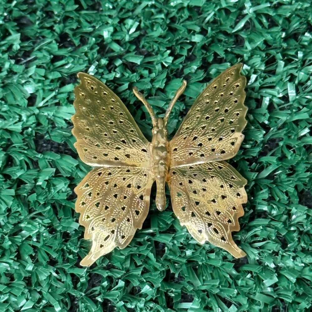 Butterfly Gold Tone Filigree Insect Vintage Brooch Pin Clothing Accessories